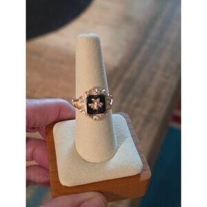 Gold Tone Honeybee Black Onyx Style Crystal Scalloped Statement Ring Rose Gold
